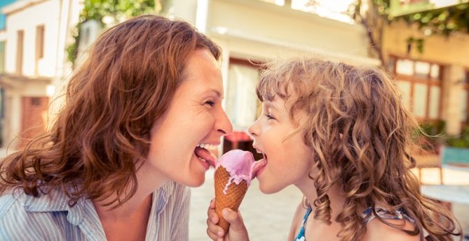 What Are the Effects of Sugar on Teeth?